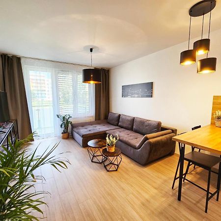 2 Room Apartment, New Building, Bosakova Street, 28 브라티슬라바 외부 사진