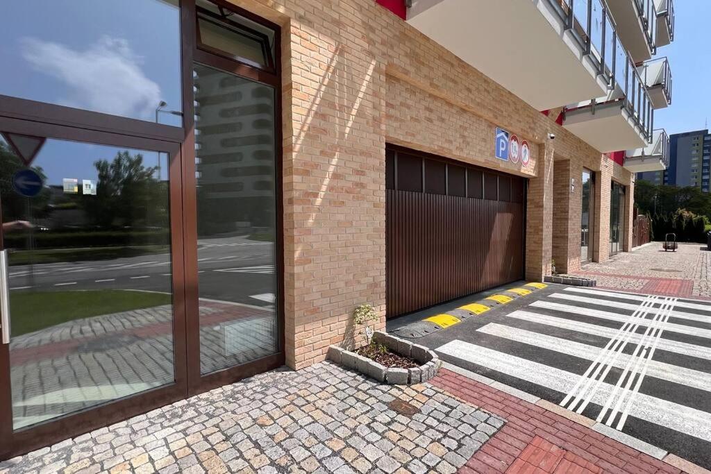 2 Room Apartment, New Building, Bosakova Street, 28 브라티슬라바 외부 사진