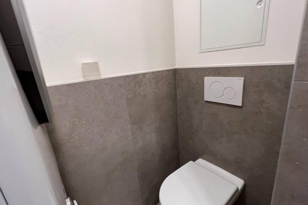 2 Room Apartment, New Building, Bosakova Street, 28 브라티슬라바 외부 사진
