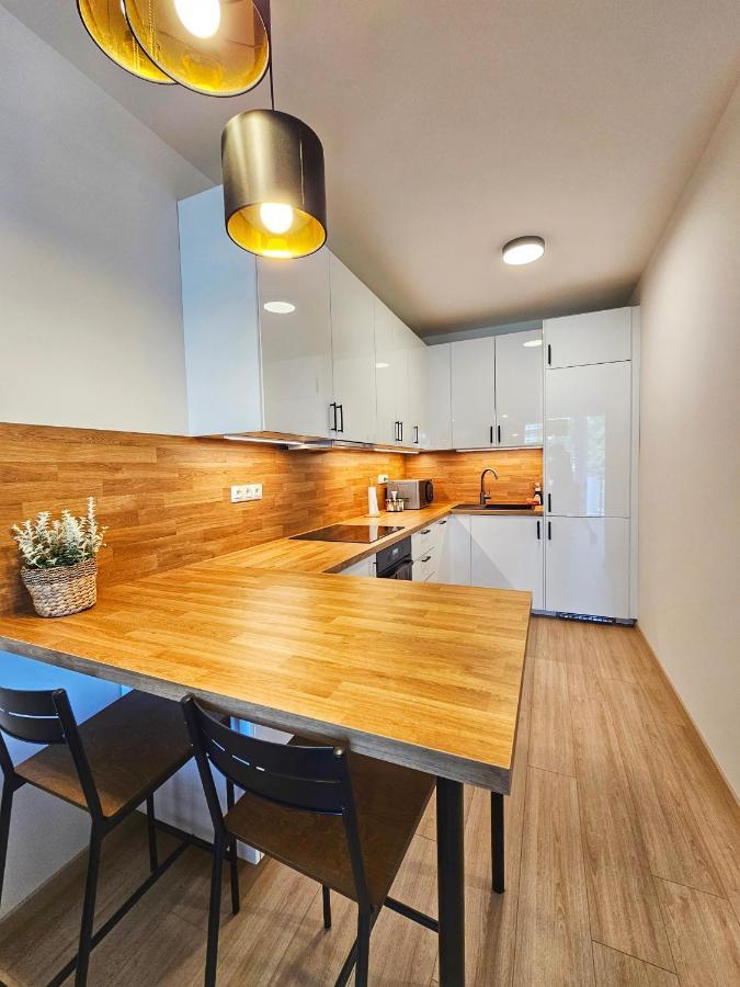 2 Room Apartment, New Building, Bosakova Street, 28 브라티슬라바 외부 사진